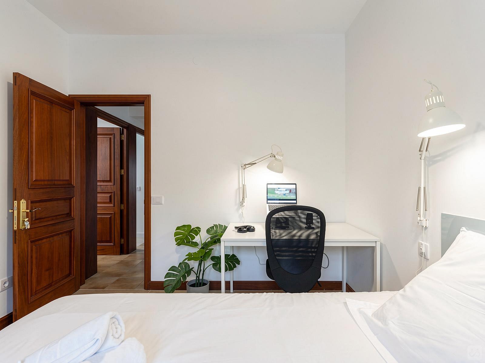 Private Single Bedroom - 22