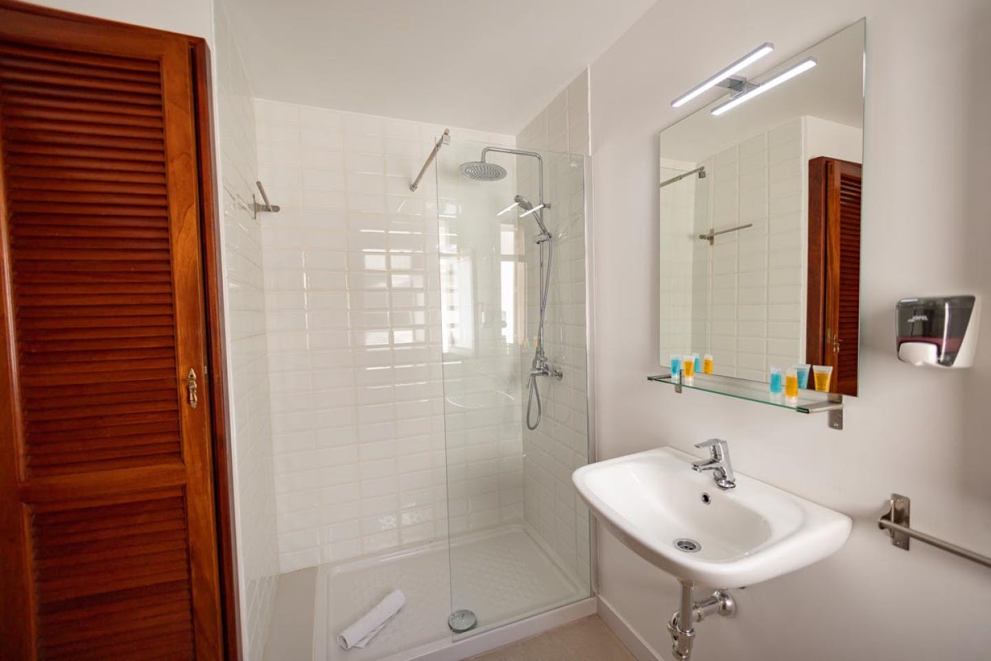 Private Double Bedroom - 4
