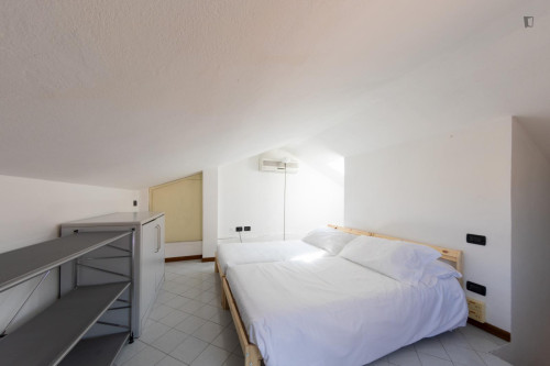 Charming 3-bedroom apartment in the centre of Bologna