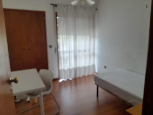 Luminous Single Bedroom Close To Universidade Do Minho