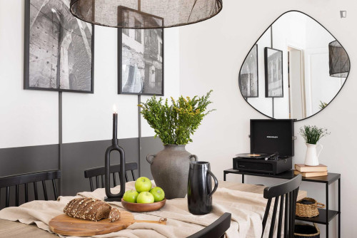 Charming 2-bedroom flat near Trocadéro