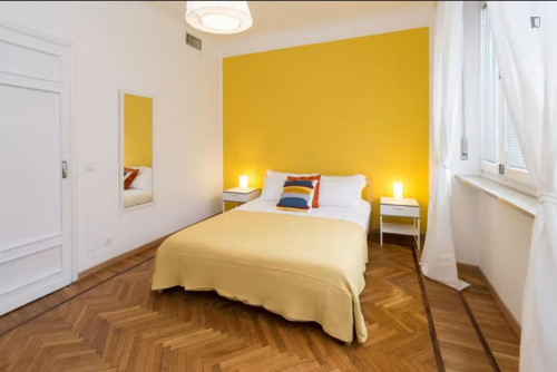 Elegant double bedroom in San Salvario