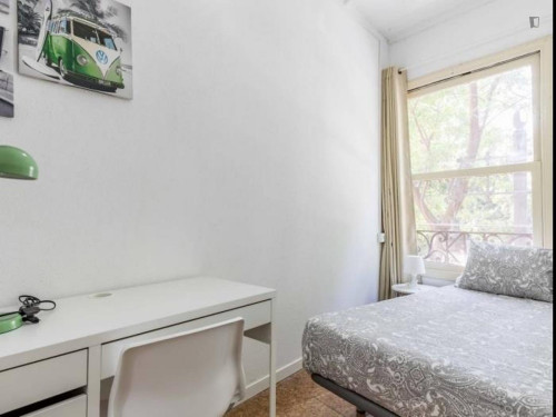 Cozy single bedroom in a property with balcony