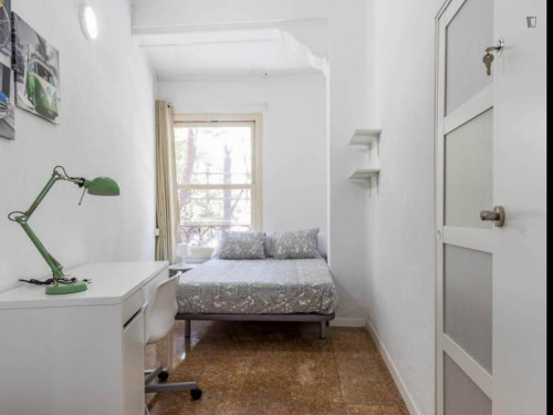 Cozy single bedroom in a property with balcony