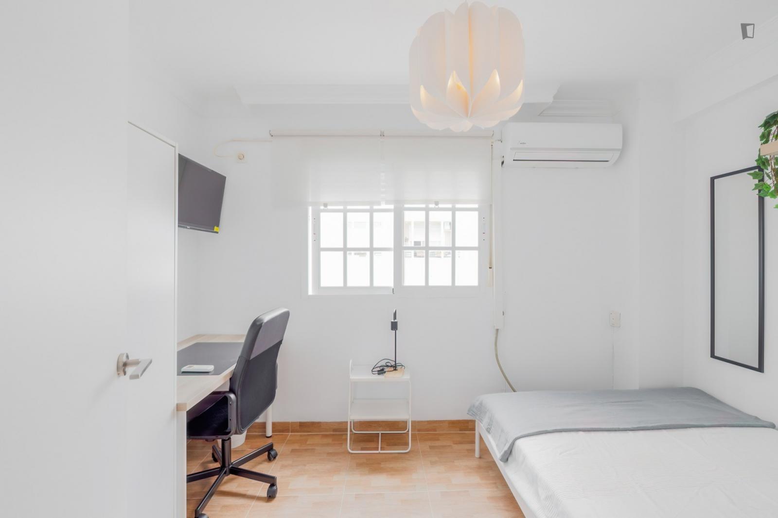  Great Looking Single Bedroom  -  Great looking single bedroom  - Gallery -  1