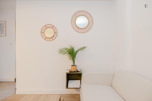 Cozy single bedroom - Gallery - 5