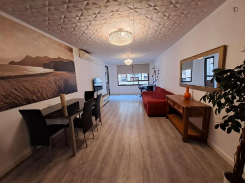 Tidy double bedroom close to Parc de ses Estacions