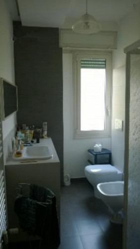 Double bedroom in Pigneto neighbourhood - Gallery - 3