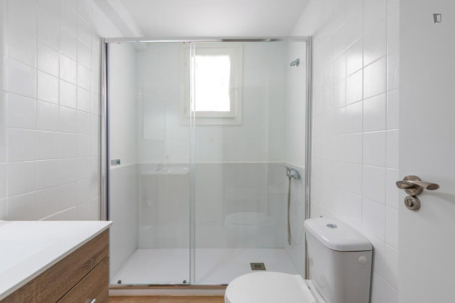 Appealing single bedroom