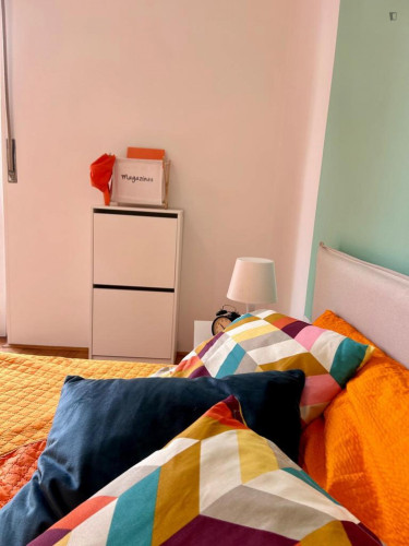 Inviting double bedroom in the Valdonega neighbourhood