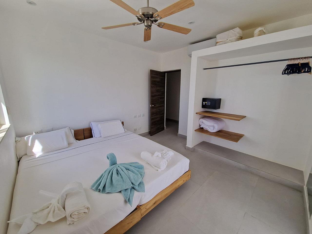  Hill View E  -  Luxury villa w/infinity pools shared garden minutes away from the beach  - Gallery -  29