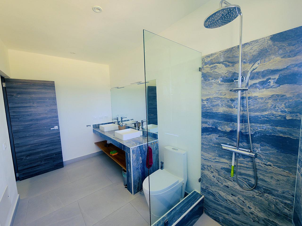  Hill View E  -  Luxury villa w/infinity pools shared garden minutes away from the beach  - Gallery -  43