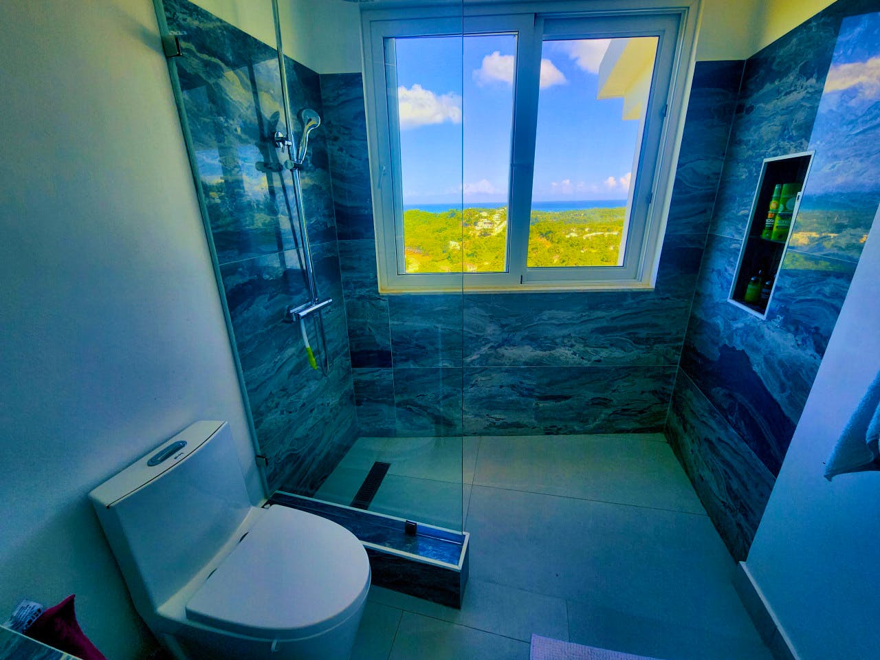  Hill View E  -  Luxury villa w/infinity pools shared garden minutes away from the beach  - Gallery -  13