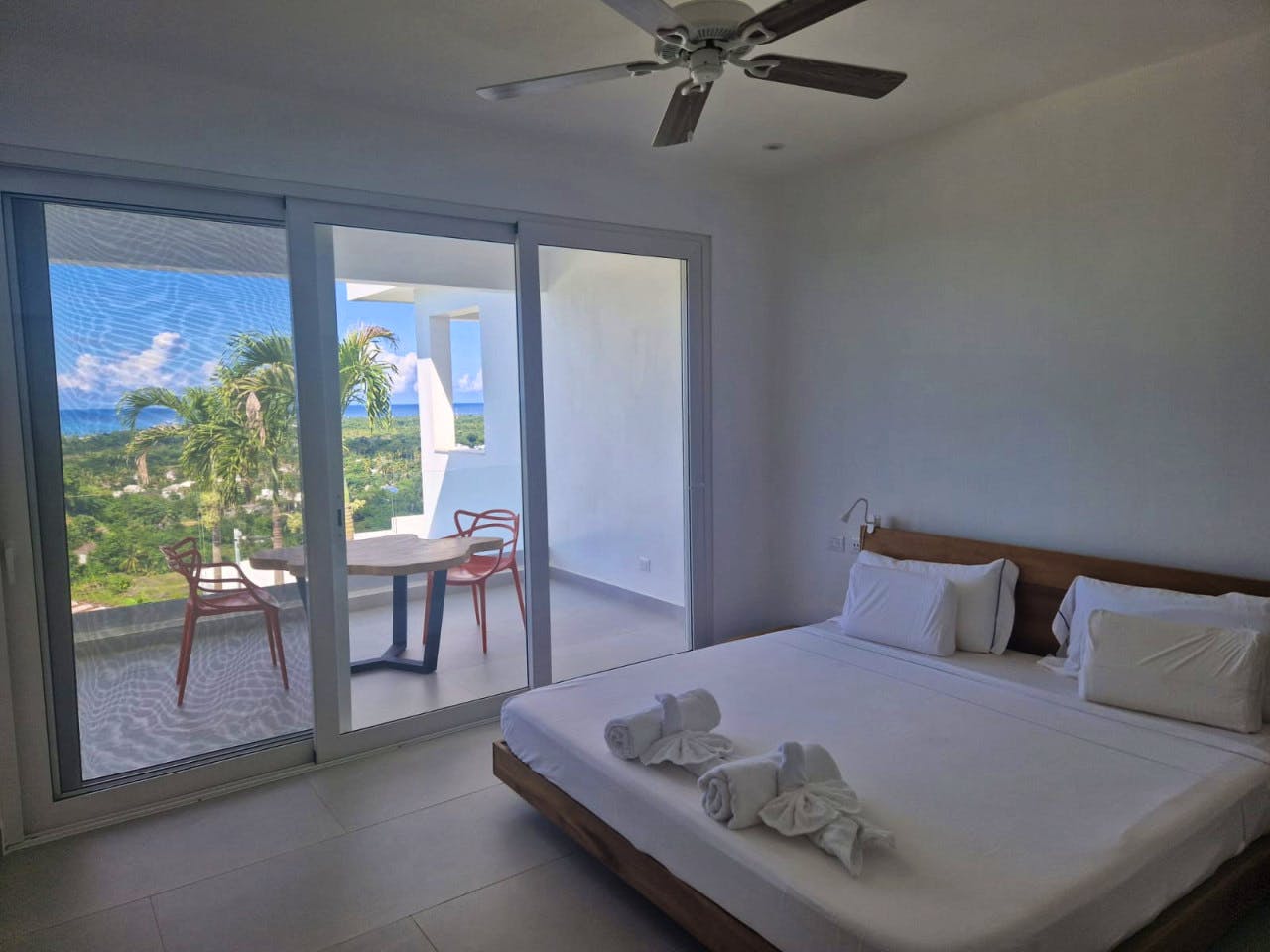  Suite Seaview  -  Luxury villa w/infinity pools shared garden minutes away from the beach  - Gallery -  10