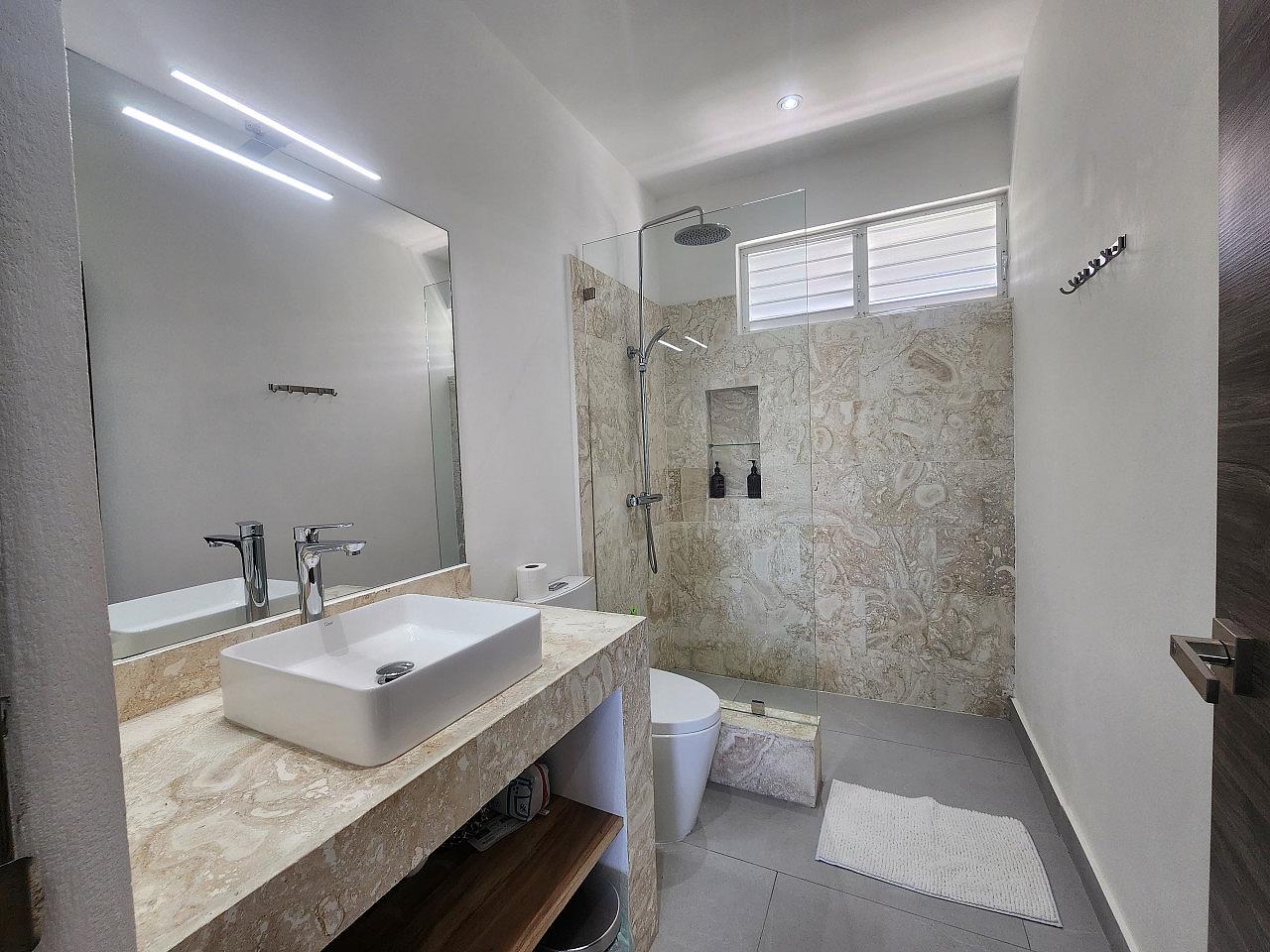  Suite Seaview  -  Luxury villa w/infinity pools shared garden minutes away from the beach  - Gallery -  42