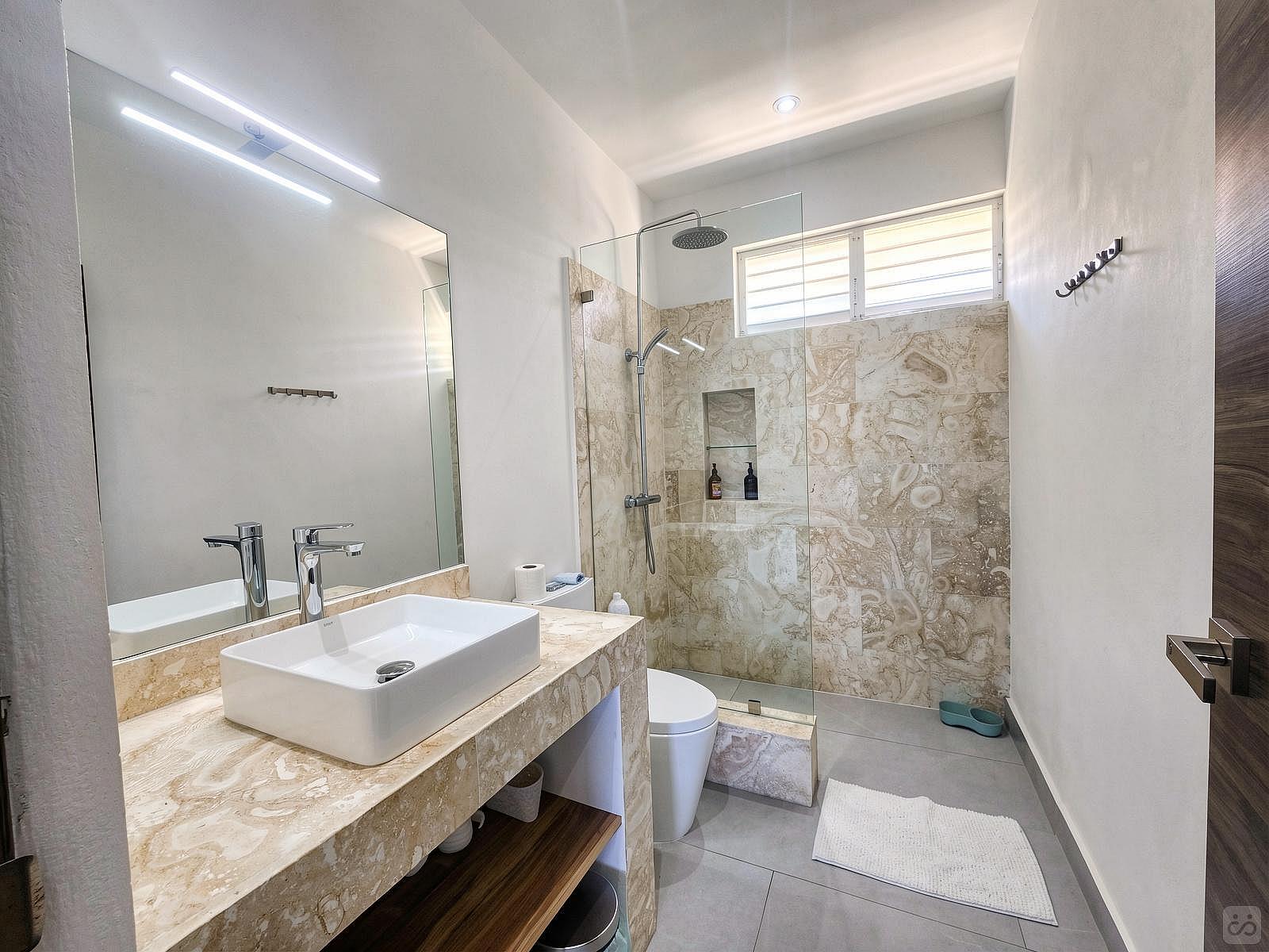  Suite Seaview  -  Luxury villa w/infinity pools shared garden minutes away from the beach  - Gallery -  53