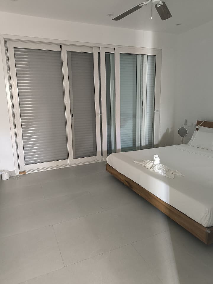  Suite Seaview  -  Luxury villa w/infinity pools shared garden minutes away from the beach  - Gallery -  50