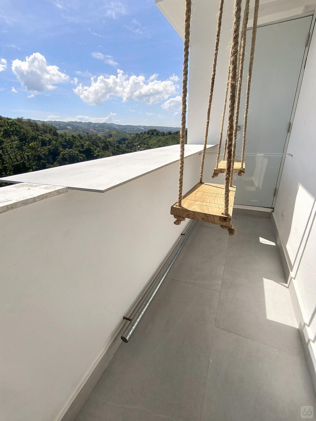  Sunrise - 4 Rooms  -  Luxury villa w/infinity pools shared garden minutes away from the beach  - Gallery -  13