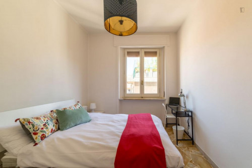 Cool double bedroom close to Campo di Marte station - Gallery - 22