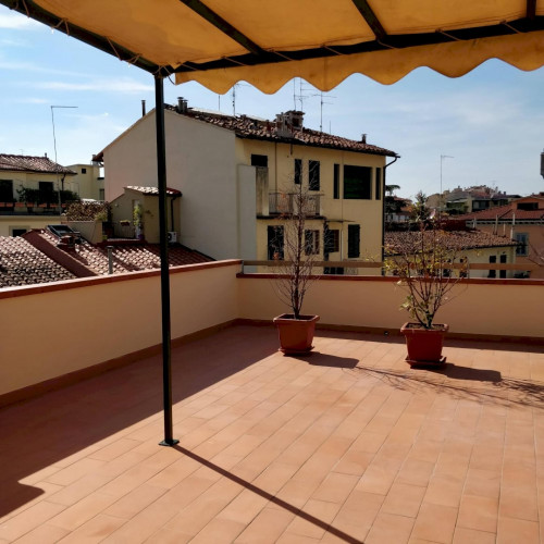 Cosy double bedroom with balcony close to Florence city centre	 - Gallery - 7
