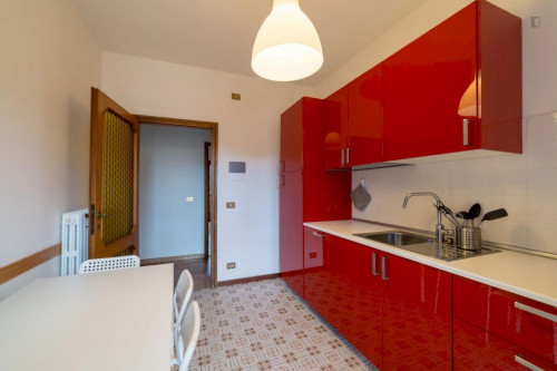 Cosy double bedroom with balcony close to Florence city centre	 - Gallery - 14