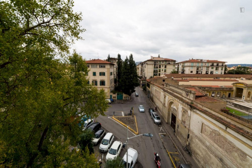 Cosy double bedroom with balcony close to Florence city centre	 - Gallery - 3