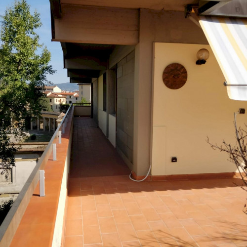 Cosy double bedroom with balcony close to Florence city centre	 - Gallery - 8