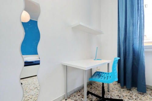 Luminous double bedroom not far from Università degli Studi di Firenze - Scuola di Economia e Management - Gallery - 22