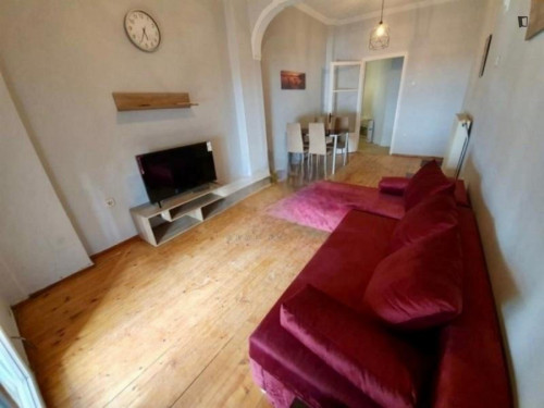 Nice Double Bedroom with balcony, near Atatürk Museum