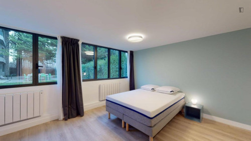 Big double ensuite bedroom in Roquette