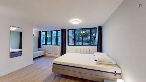 Big double ensuite bedroom in Roquette