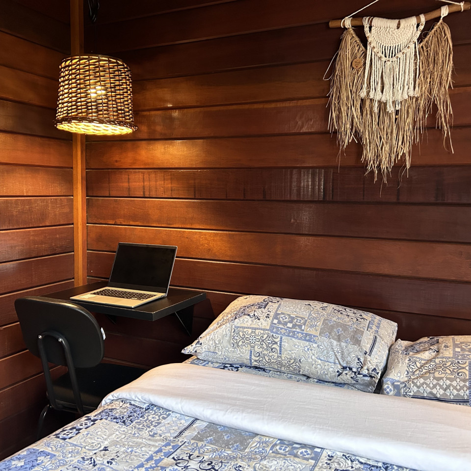  Private Ensuite Queen Bed  -  Dynamic Coliving & Coworking Community in Charming Lagoa Da Conceição  - Gallery -  15