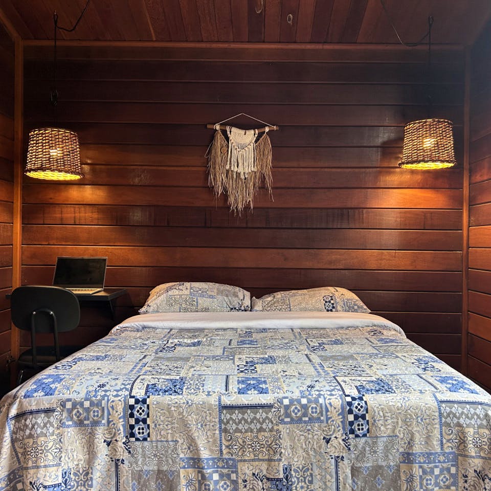  Private Ensuite Queen Bed  -  Dynamic Coliving & Coworking Community in Charming Lagoa Da Conceição  - Gallery -  11