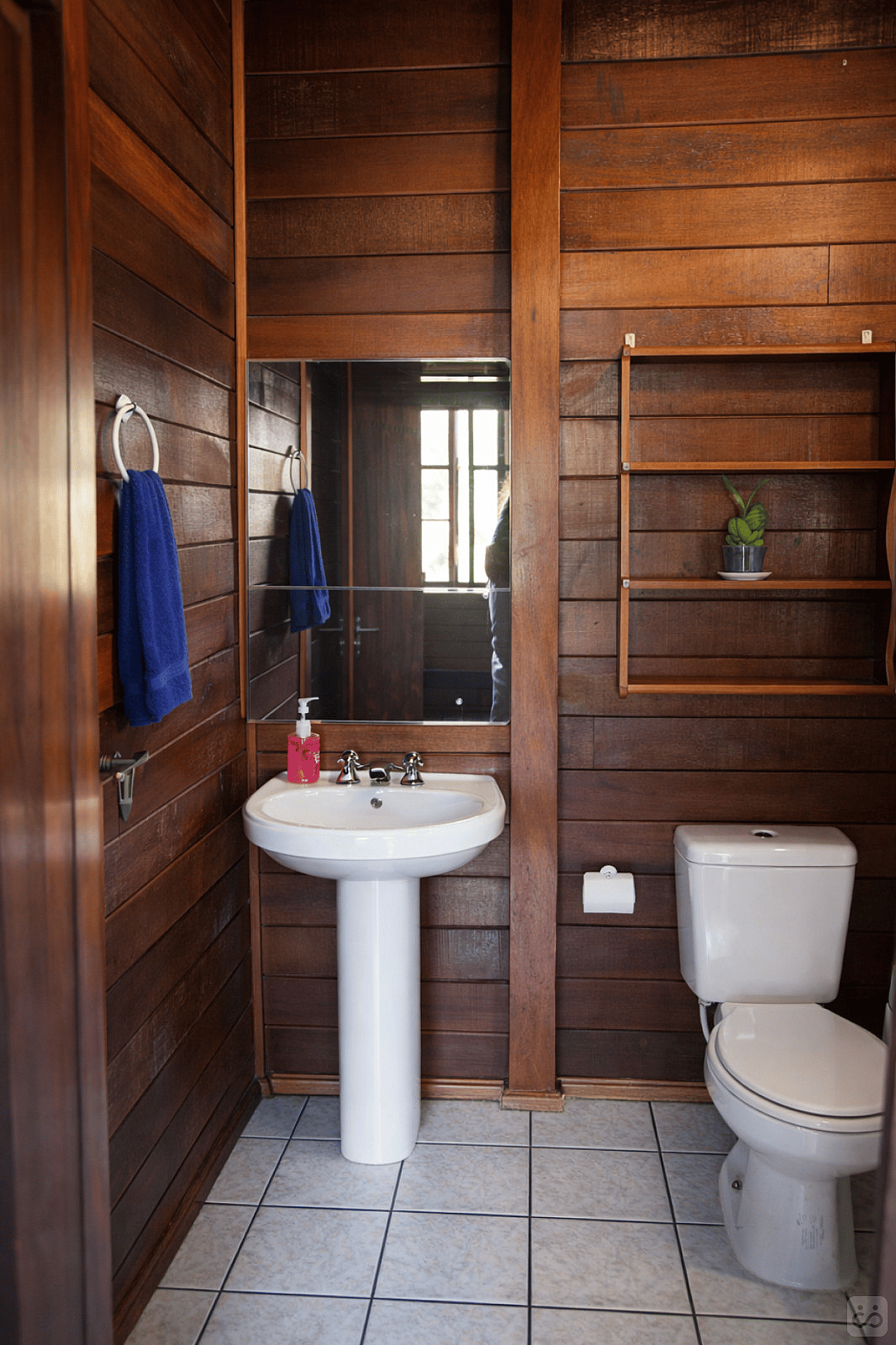  Double Room  -  Dynamic Coliving & Coworking Community in Charming Lagoa Da Conceição  - Gallery -  34