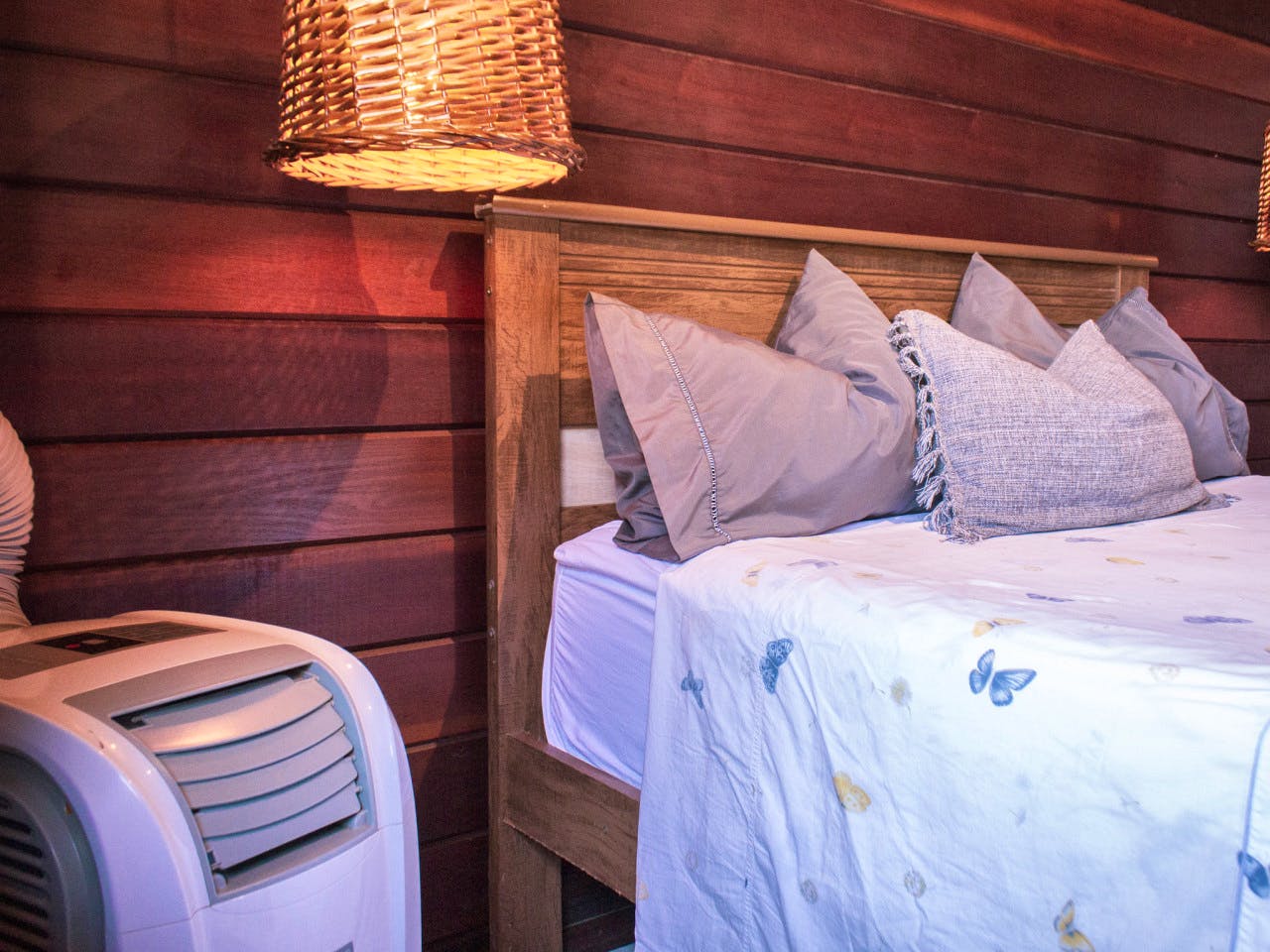  Double Room  -  Dynamic Coliving & Coworking Community in Charming Lagoa Da Conceição  - Gallery -  8