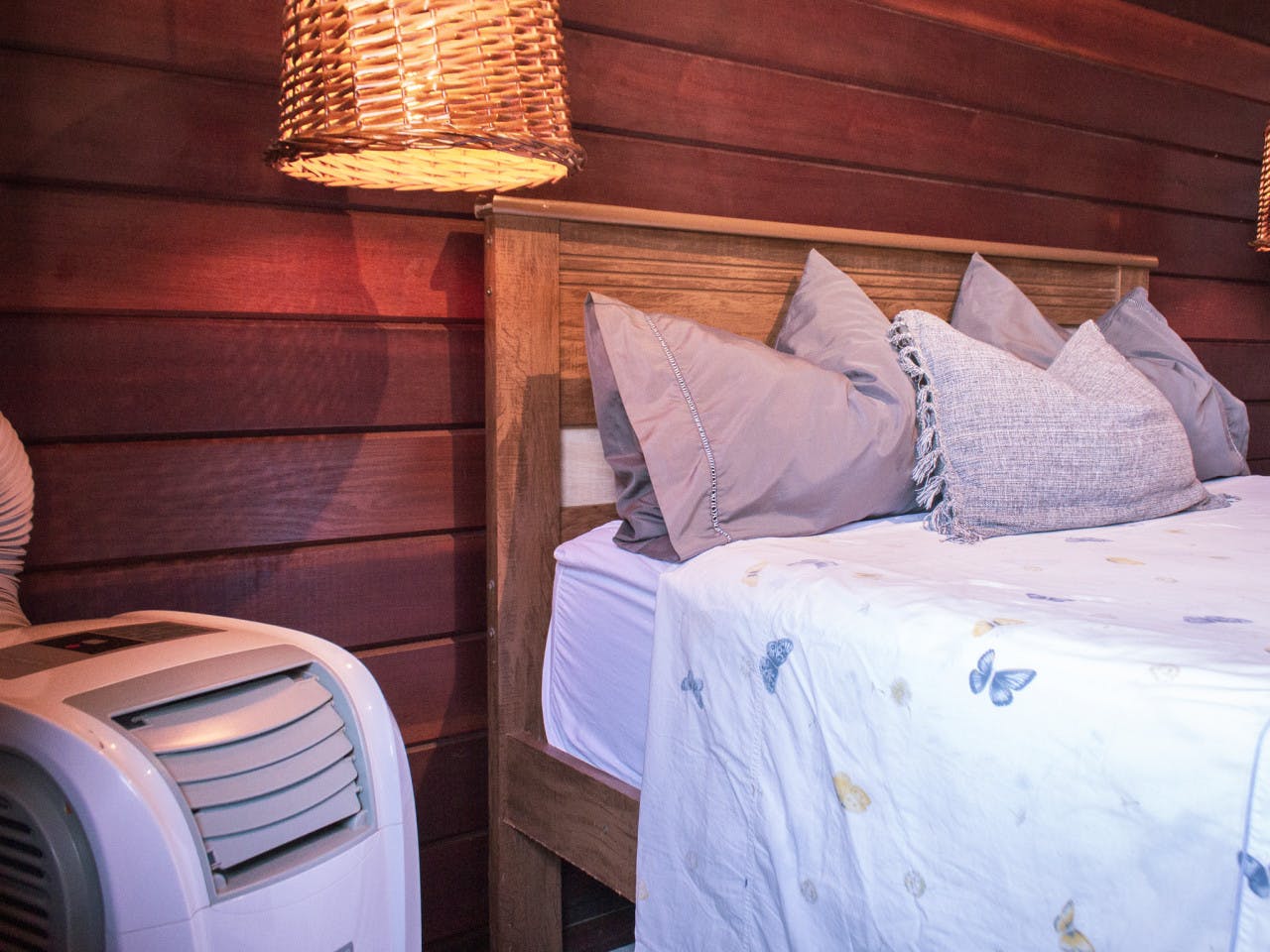  Double Room  -  Dynamic Coliving & Coworking Community in Charming Lagoa Da Conceição  - Gallery -  3