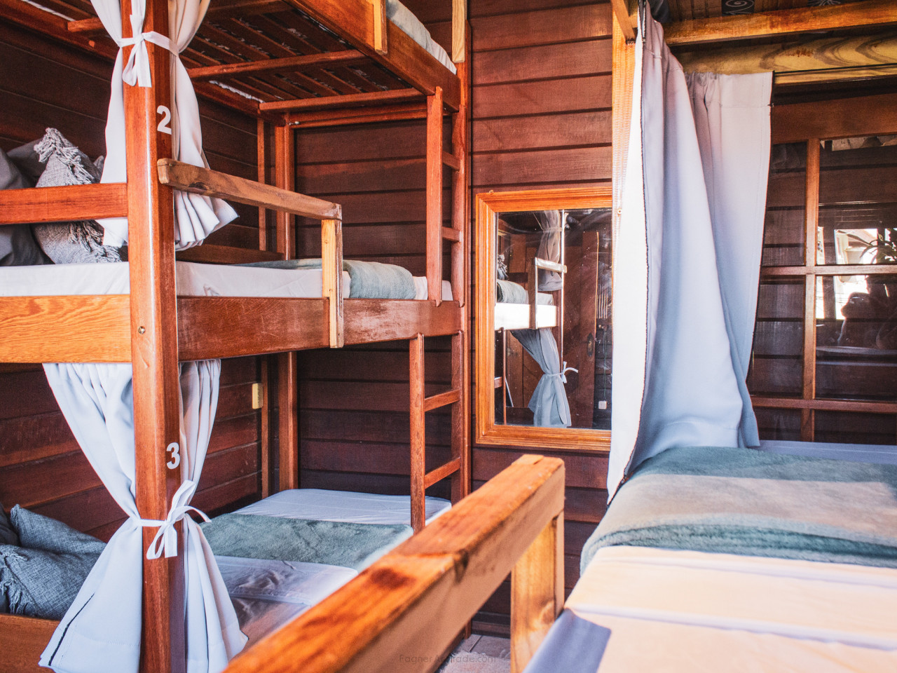  Bed In A 6-Bed Females Only Room  -  Dynamic Coliving & Coworking Community in Charming Lagoa Da Conceição  - Gallery -  13
