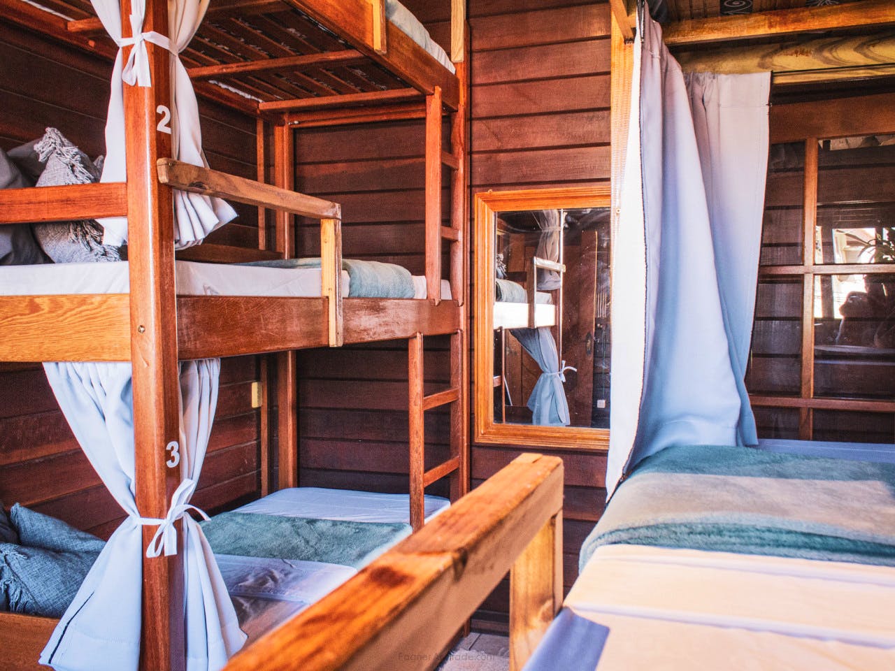  Bed In A 6-Bed Females Only Room  -  Dynamic Coliving & Coworking Community in Charming Lagoa Da Conceição  - Gallery -  8