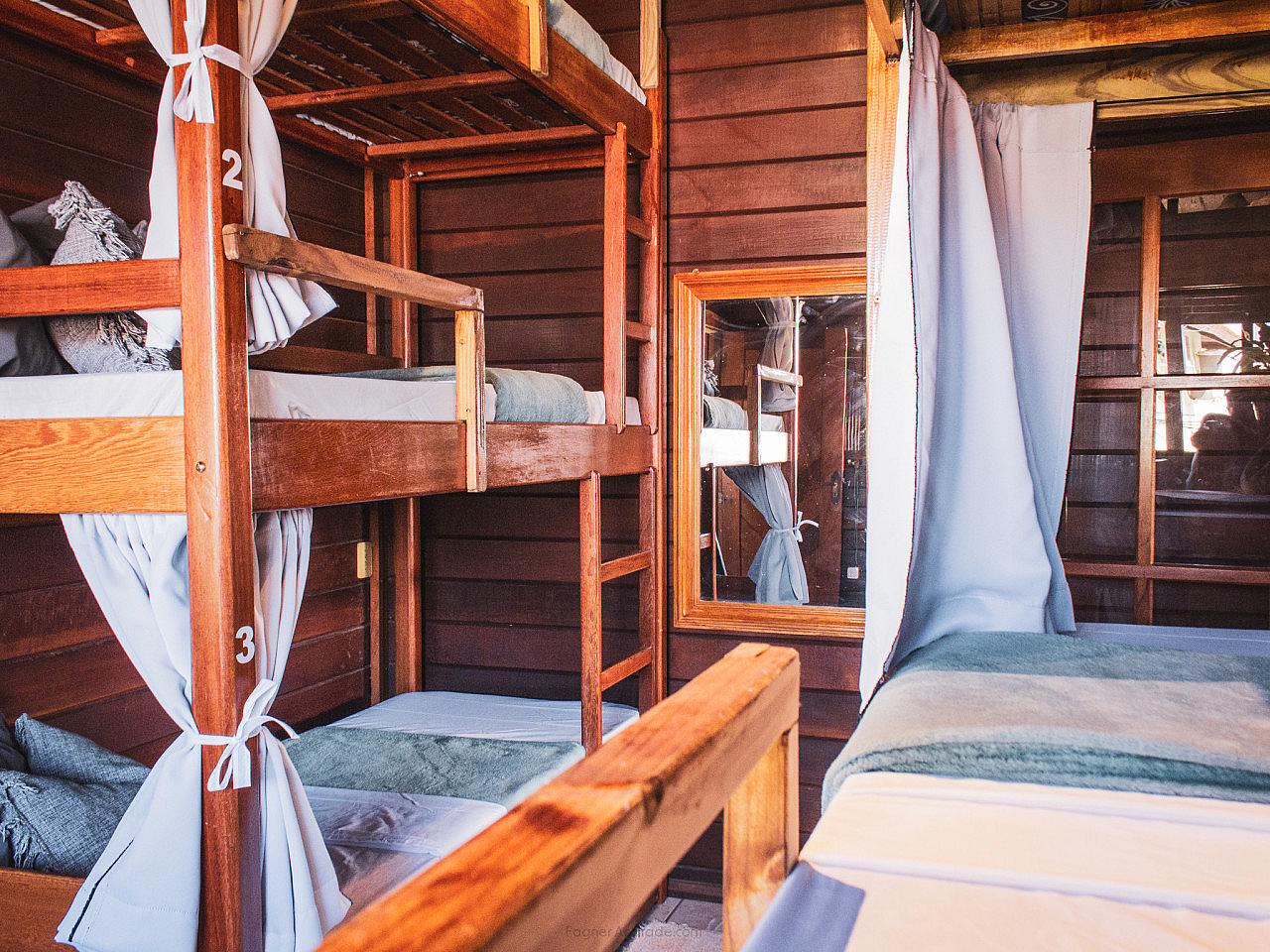  Bed In A 6-Bed Females Only Room  -  Dynamic Coliving & Coworking Community in Charming Lagoa Da Conceição  - Gallery -  23