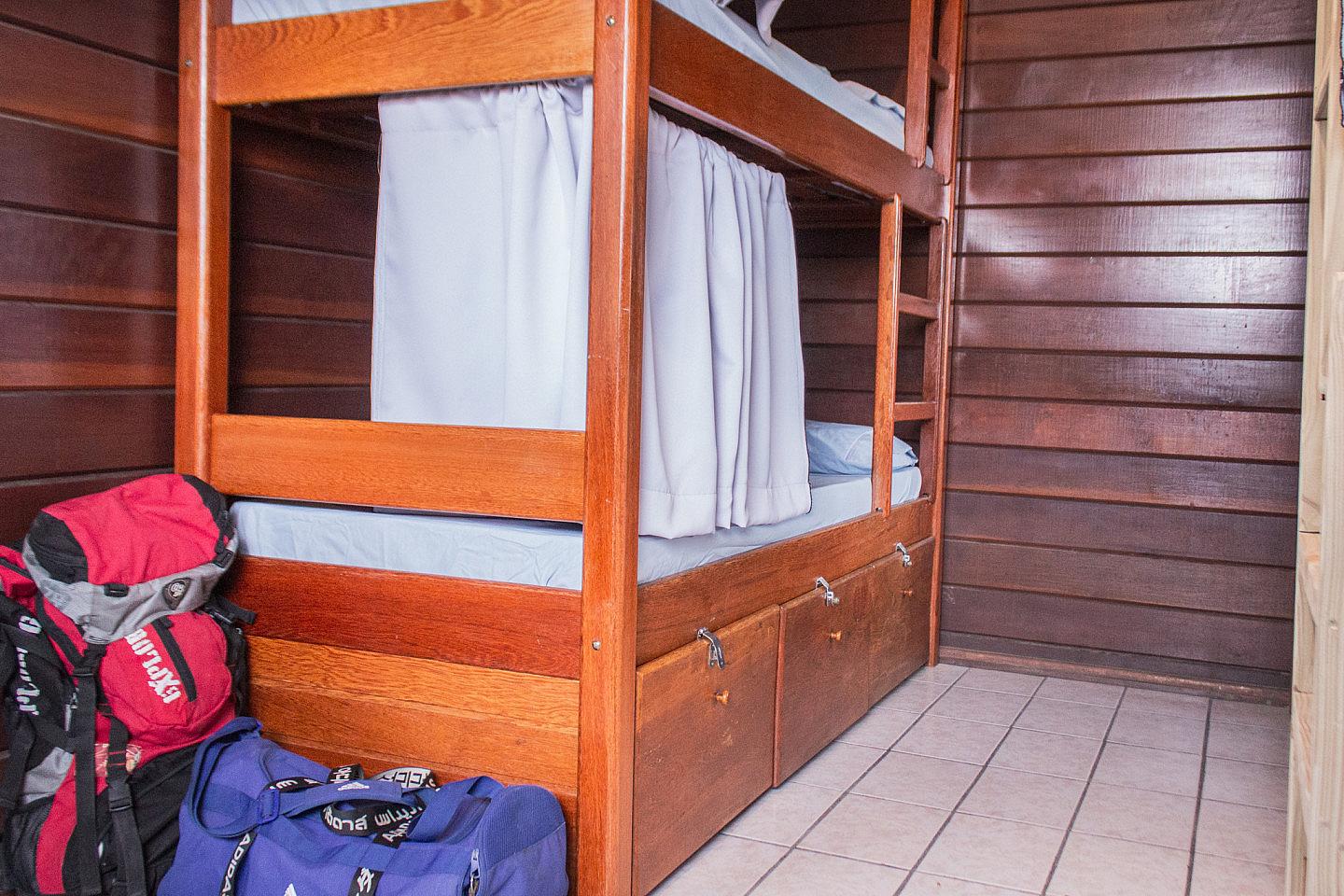  Bed In A 8-Bed Mixed Gender Room  -  Dynamic Coliving & Coworking Community in Charming Lagoa Da Conceição  - Gallery -  25