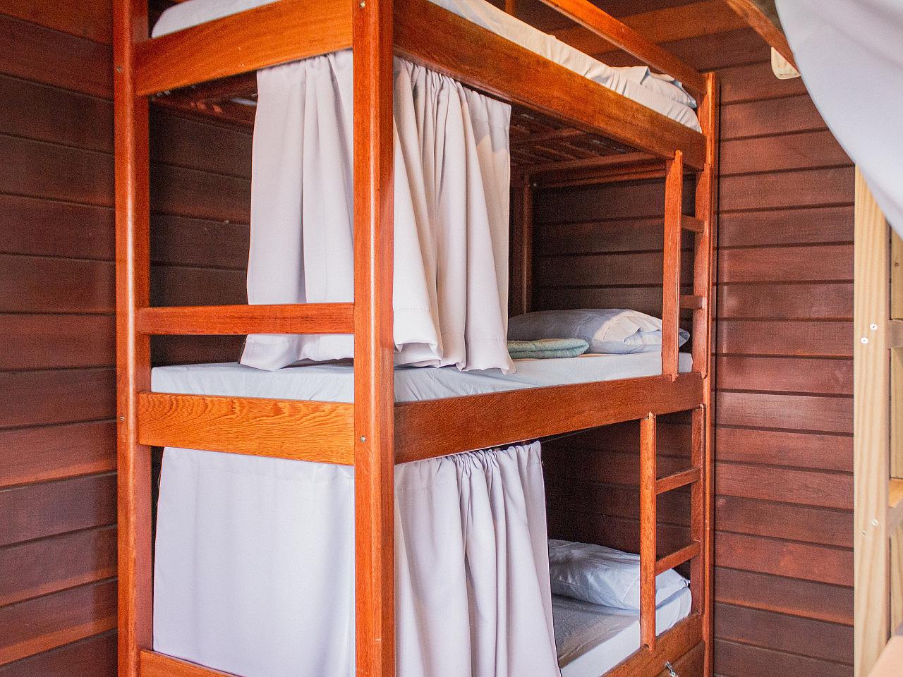  Bed In A 8-Bed Mixed Gender Room  -  Dynamic Coliving & Coworking Community in Charming Lagoa Da Conceição  - Gallery -  34