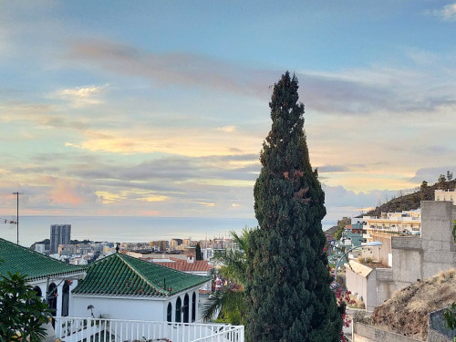 Stunning Villa Coliving in Ifara with Breathtaking Views & Modern Amenities