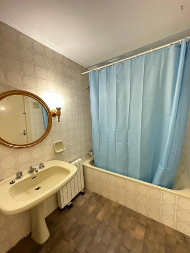 Cosy double bedroom next to Jardín de la Uníon - Gallery - 5