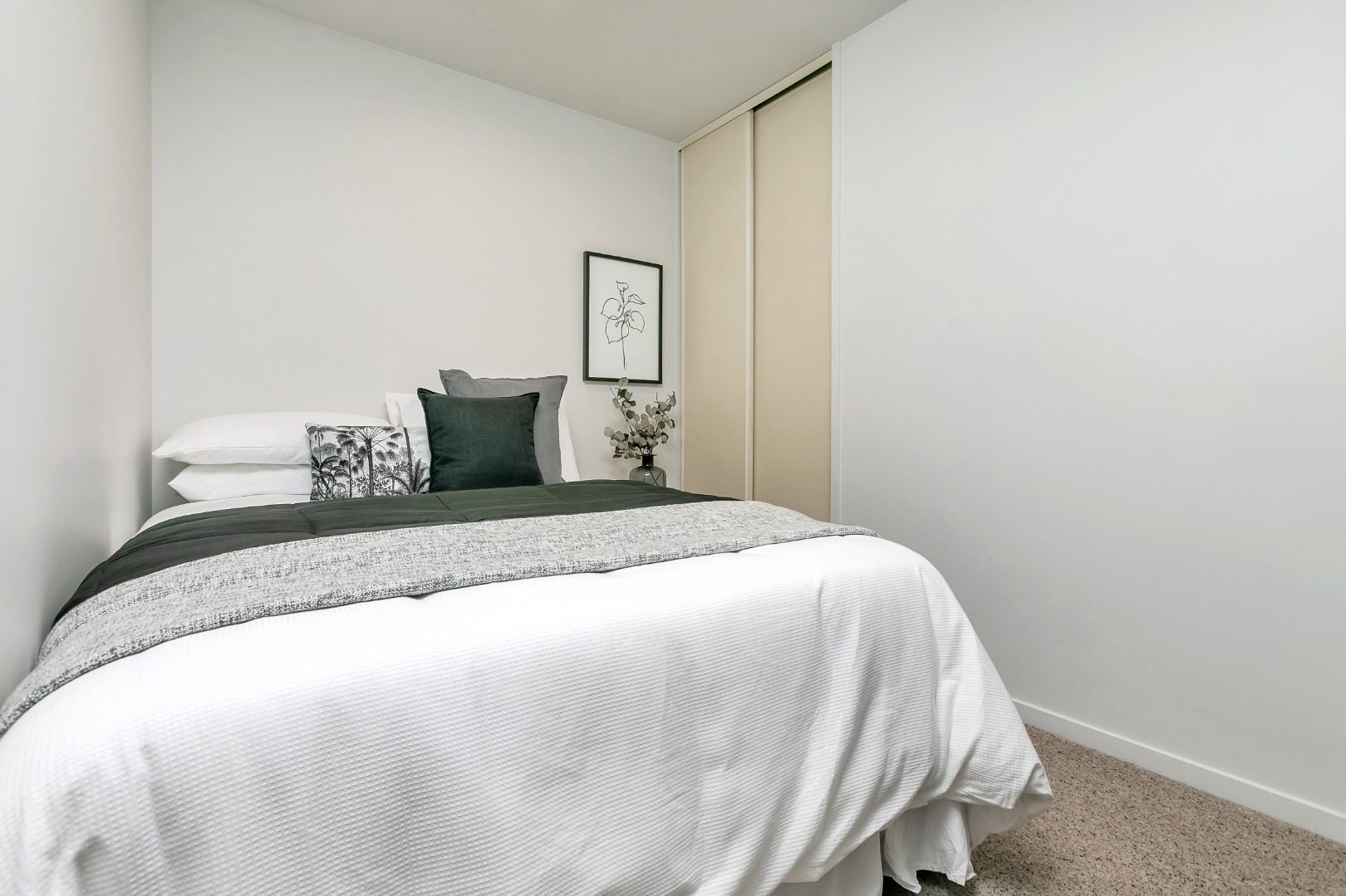  421 Queen Street – 311  -  EK Property  - Gallery -  10