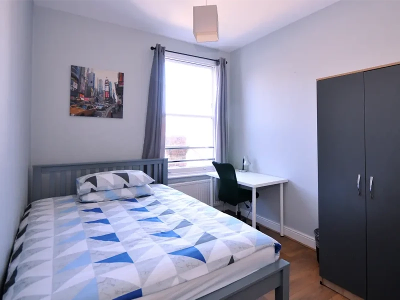En-Suite - 2
