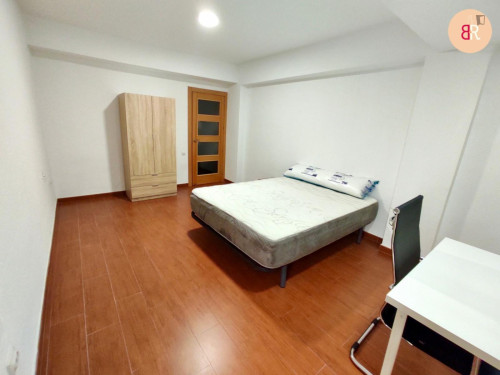 Welcoming double bedroom in Castellón de la Plana