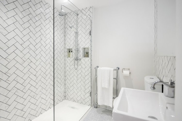 Studio Apartment - Newman Street Apartments - Gallery - 3