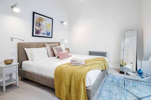 Coliseum Apartments - Gallery - 5