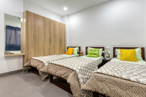 HelloWorld Kohinoor CoLiving - Rooms
