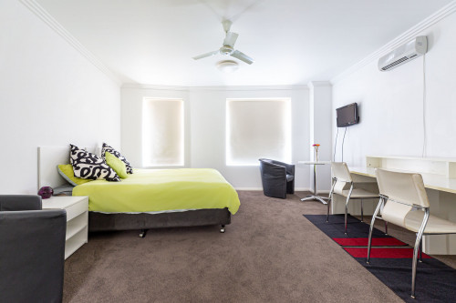  Ensuite Room  -  Canberra Uni Gardens  - Gallery -  1